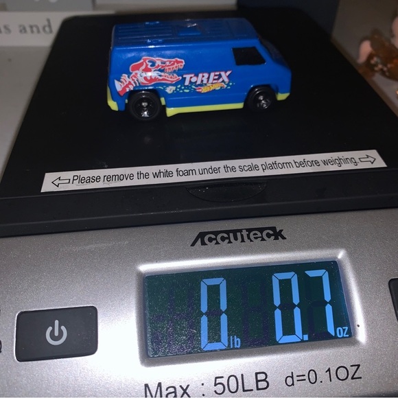 Hot Wheels 2020 Mattel Burger King T-Rex Dinosaur Blue Van Meal Toy Plastic - Picture 2 of 5